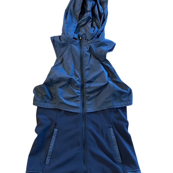 lululemon athletica Jackets & Blazers - Lululemon hooded vest size - 8